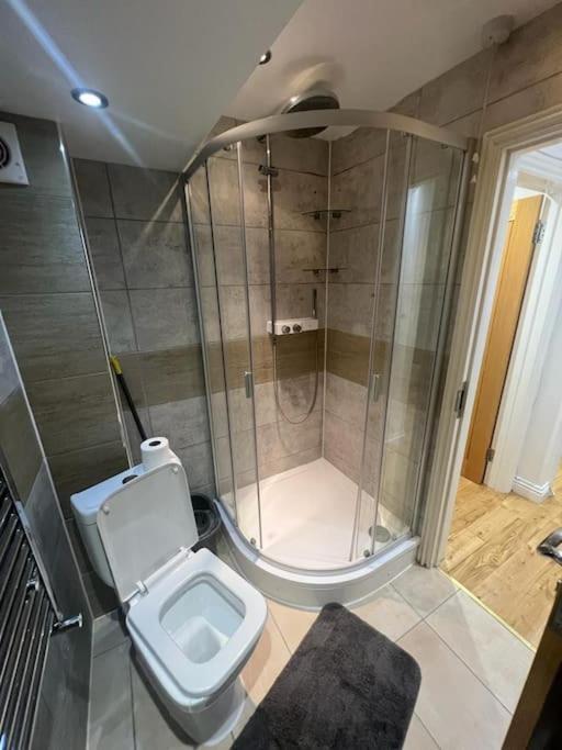 2 Bedroom Apartment In Hampdenrd London Exterior photo